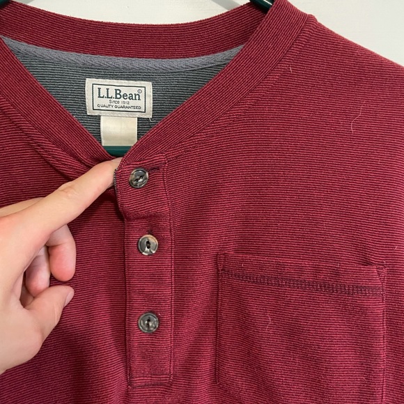 L.L. Bean 3 button long sleeve shirt - Picture 3 of 9